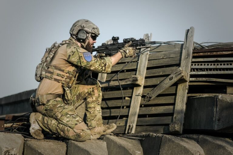 war, desert, guns-1447021.jpg